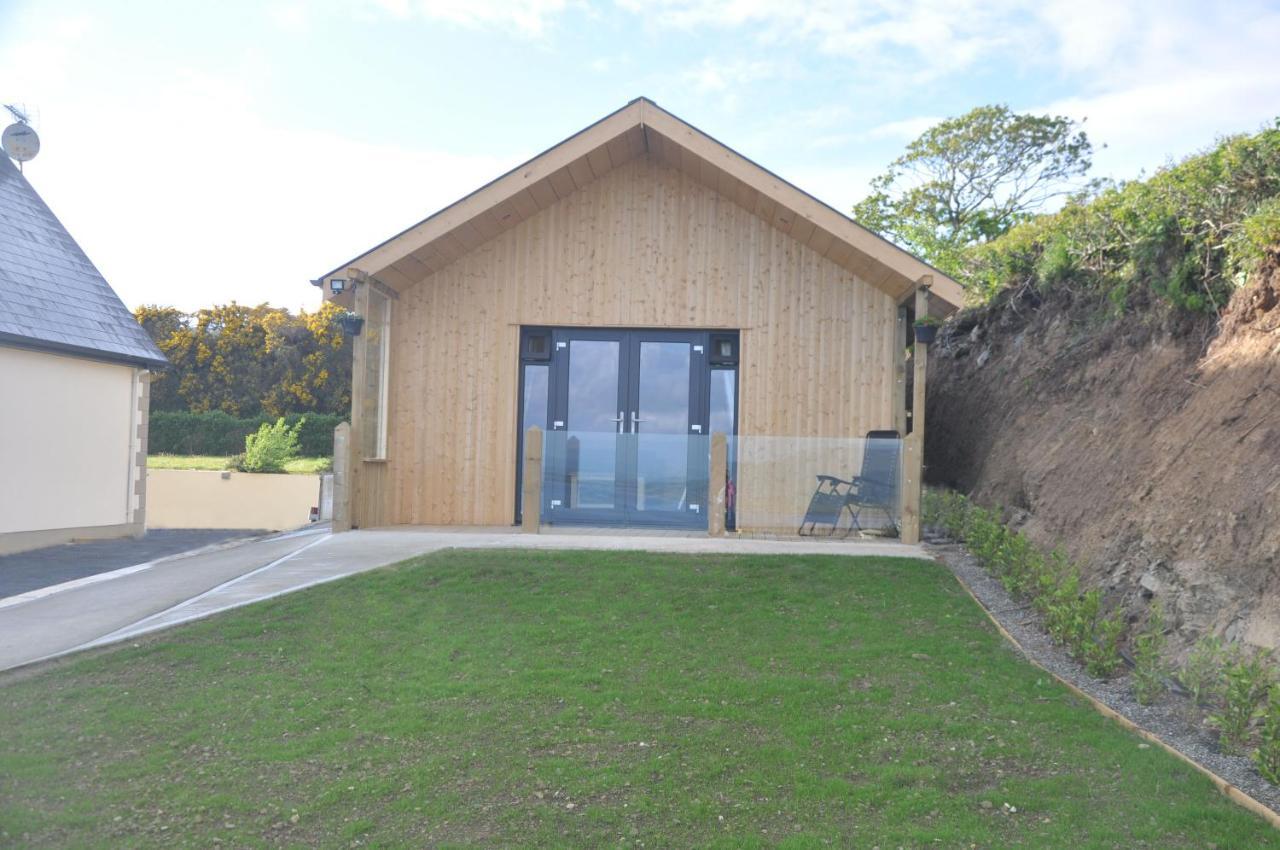 Foyle View Cabin グリーンキャッスル エクステリア 写真